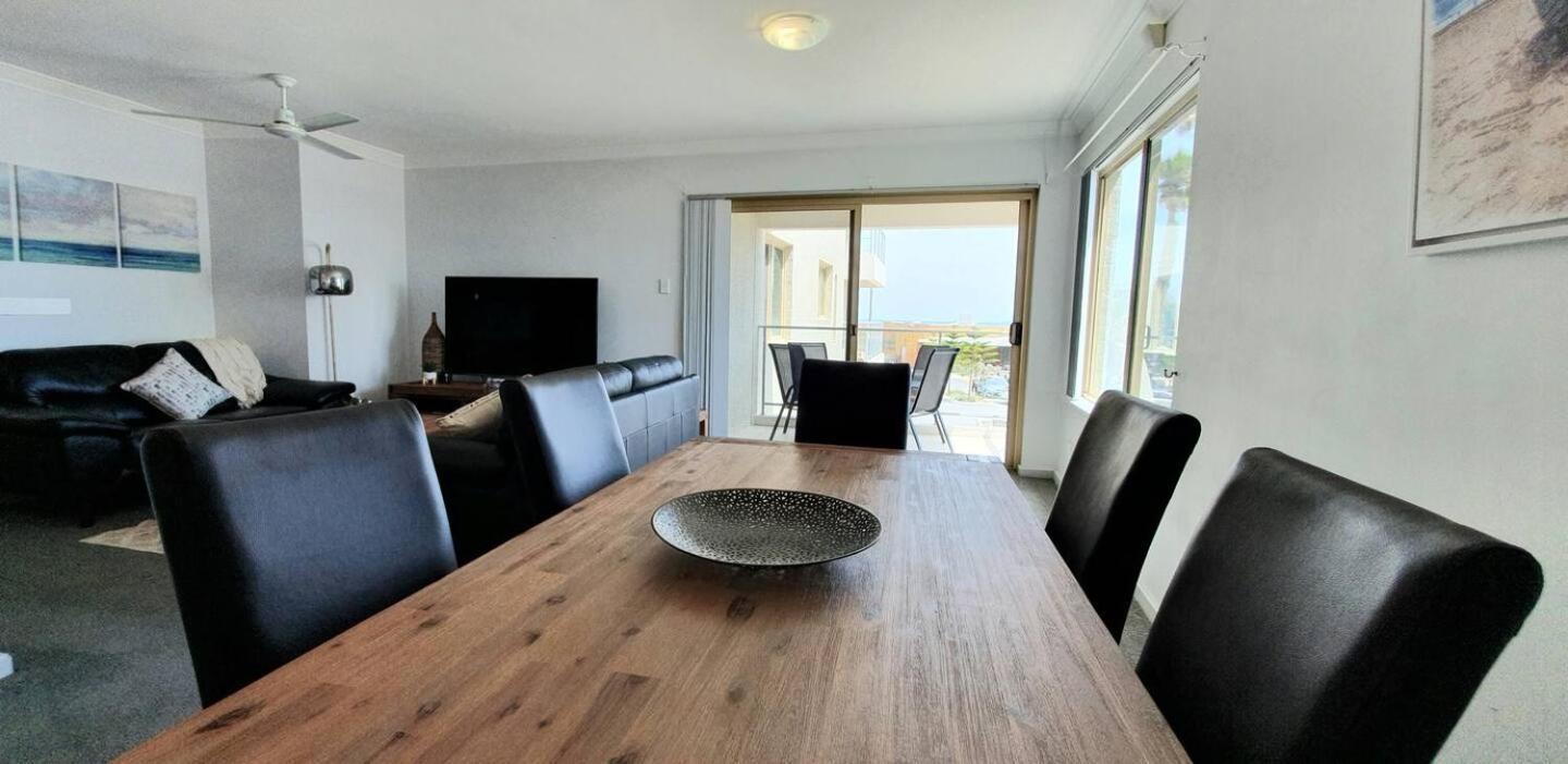 Sandcastles Beachfront Luxury Retreat Apartment Perth Eksteriør billede